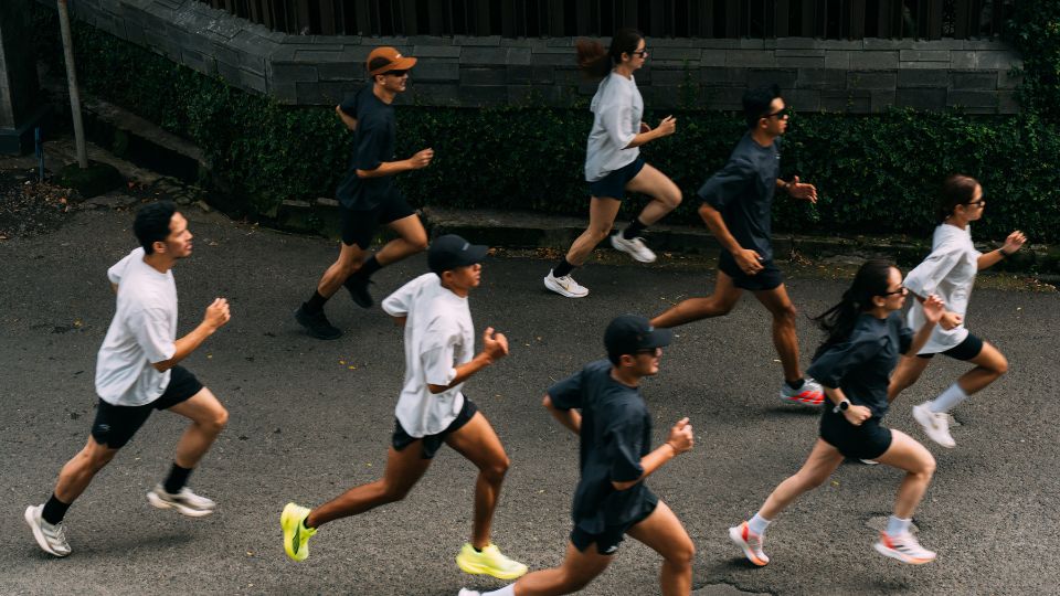 Lightweight, Practical, Stylish! Bodypack Waist Bag for Jogging Enthusiasts